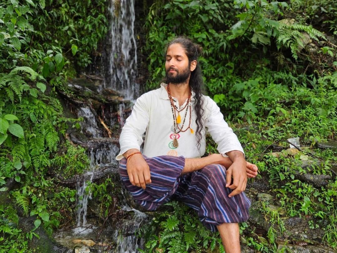 Katyuri Kings Divine Stay- Babaji'S Cave Dwarahat Zewnętrze zdjęcie