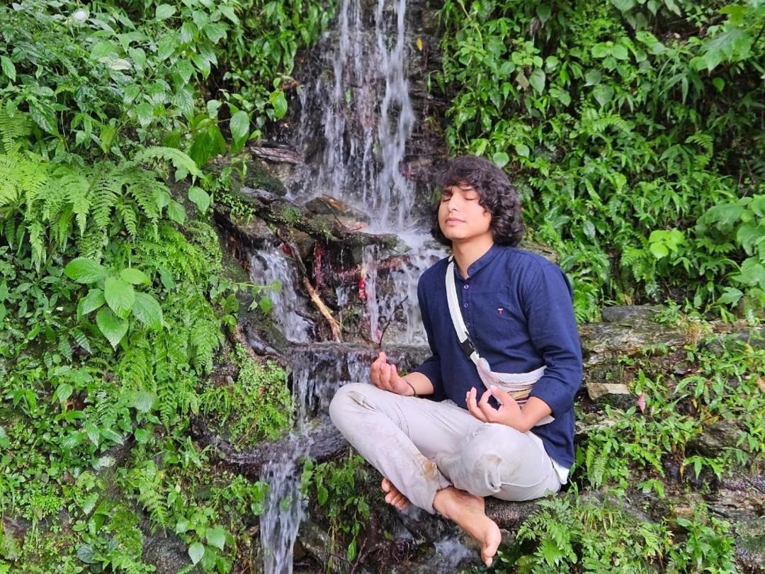 Katyuri Kings Divine Stay- Babaji'S Cave Dwarahat Zewnętrze zdjęcie